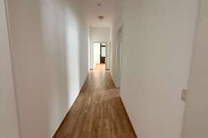 Große 5-Zimmer-Wohnung – ideal für 4er-WG – Erstbezug nach Umnutzung – Kaiserstraße 109, 76133 Innenstadt-Ost, Karlsruhe – Vorschaubild 6