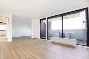 Gemütliche ca. 68m² große 2-Zimmer-Wohnung mit Loggia und Stellplatz in ruhiger Sackgassenlage
