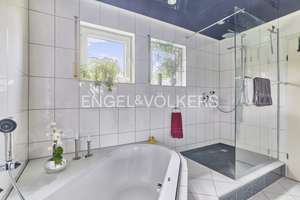Traumhaftes Zweifamilienhaus mit Pool und Gartenparadies in bester Lage! – Die vollständige Adresse der Immobilie erhältst du vom Anbieter., 64372 Ober-Ramstadt – Vorschaubild 10