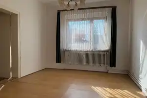 ***Viel Raum für wenig Geld – Ihr perfektes Ein- bis Zweifamilienhaus mit kleinem Garten*** – Uelzen (Kreis) – Vorschaubild 4