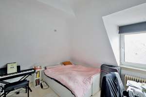 Bestlage: Helle 3-Zimmer-Dachgeschosswohnung mit Garage – Die vollständige Adresse der Immobilie erhältst du vom Anbieter., 76133 Innenstadt-West, Karlsruhe – Vorschaubild 5