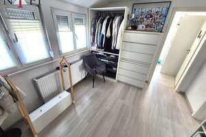 Familientraum mit Zukunft: Modernisiertes Einfamilienhaus mit Einliegerwohnung und Sonnengarten – Die vollständige Adresse der Immobilie erhältst du vom Anbieter., 70378 Steinhaldenfeld, Stuttgart – Vorschaubild 9