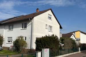 3 FH mit schönem Eckgrundstück ,2 Garagen, Werkstatt und Fahrzeuggrube! Fläche DG ohne Berechnung!! – Die vollständige Adresse der Immobilie erhältst du vom Anbieter., 68766 Hockenheim – Vorschaubild 3