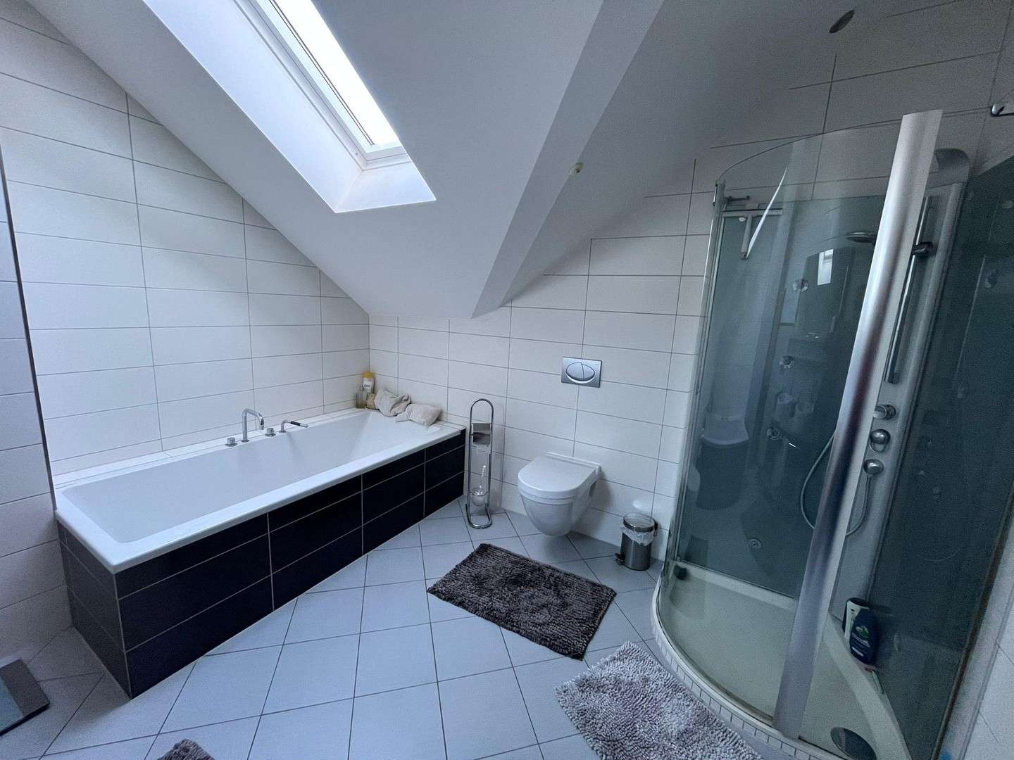 Immobilie in Remlingen - Traumhaus mit unverbaubarem Blick - Bild 11