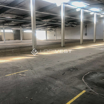 Produktionshalle im Gewerbegebiet Göhren