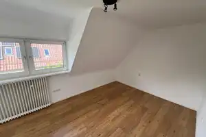 Renoviertes 5-Raum-Einfamilienhaus mit geh. Innenausstattung und Garten in Kaiserslautern – Fliederweg 44, 67657 Kaiserslautern – Vorschaubild 11