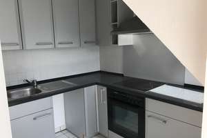 Geschmackvolle DG-Maisonette-Wohnung,offene Galerie mit 2 Zimmern, Balkon und EBK in MÜ-Nymphenburg – Die vollständige Adresse der Immobilie erhältst du vom Anbieter., 80639 Nymphenburg, München – Vorschaubild 6