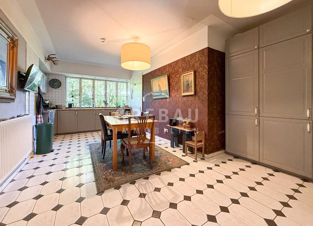 Großes Familienhaus mit herrlichem Grundstück in bester Villenlage von Blankenese, Hamburg – Bild 3