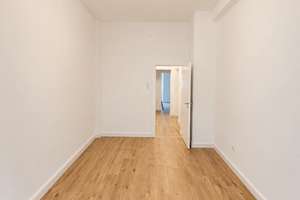 *20er FAKTOR IN GOLZHEIM* - 2 ZI WOHNUNG MIT BALKON – Seydlitzstr 3, 40476 Golzheim, Düsseldorf – Vorschaubild 3