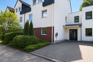 Haus im Haus Charme in Burgaltendorf _  Wohnung als Reihenhausbebauung
