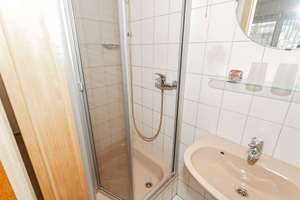 Ein Haus nahe Cochem - mit 2 Terrassen, Balkon und Garage in hochwassersicherer Lage – Die vollständige Adresse der Immobilie erhältst du vom Anbieter., 56821 Ellenz-Poltersdorf – Vorschaubild 12