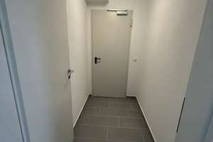 Vollständig möblierte 2-Zimmer-Wohnung mit Hobbyraum und Garten in München-Fasangarten – Die vollständige Adresse der Immobilie erhältst du vom Anbieter., 81549 Südgiesing, München – Vorschaubild 14
