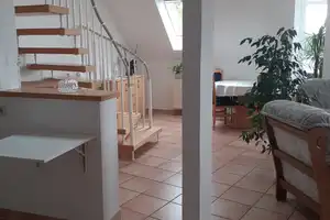Geschmackvolle Maisonette-Wohnung mit drei Zimmern,  Balkon und Einbauküche in Mannheim