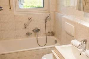 Aussergewöhnliche 3,5-Zi-Maisonette-Wohnung, 2 Wohnebenen, Stadtrandlage, offener Kamin,Einzelgarage – Die vollständige Adresse der Immobilie erhältst du vom Anbieter., 80999 Untermenzing, München – Vorschaubild 8