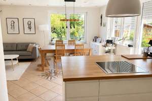 Wohnen wie im eigenen Haus – moderne 4-Zimmer-Maisonette mit eigenem Garten und Stellplatz