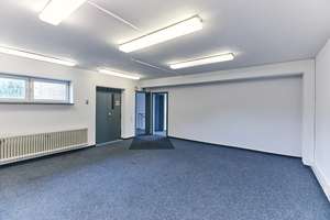 Solides Gebäude-Ensemble aus Wohnhaus und Geschäftshaus – Die vollständige Adresse der Immobilie erhältst du vom Anbieter., 42857 Reinshagen, Remscheid – Vorschaubild 22