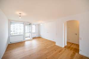 Helle 3 - Zimmer Wohnung mit Erweiterungsoption auf 4 Zimmer – Einsteinstraße 171, 81677 Steinhausen, München – Vorschaubild 3