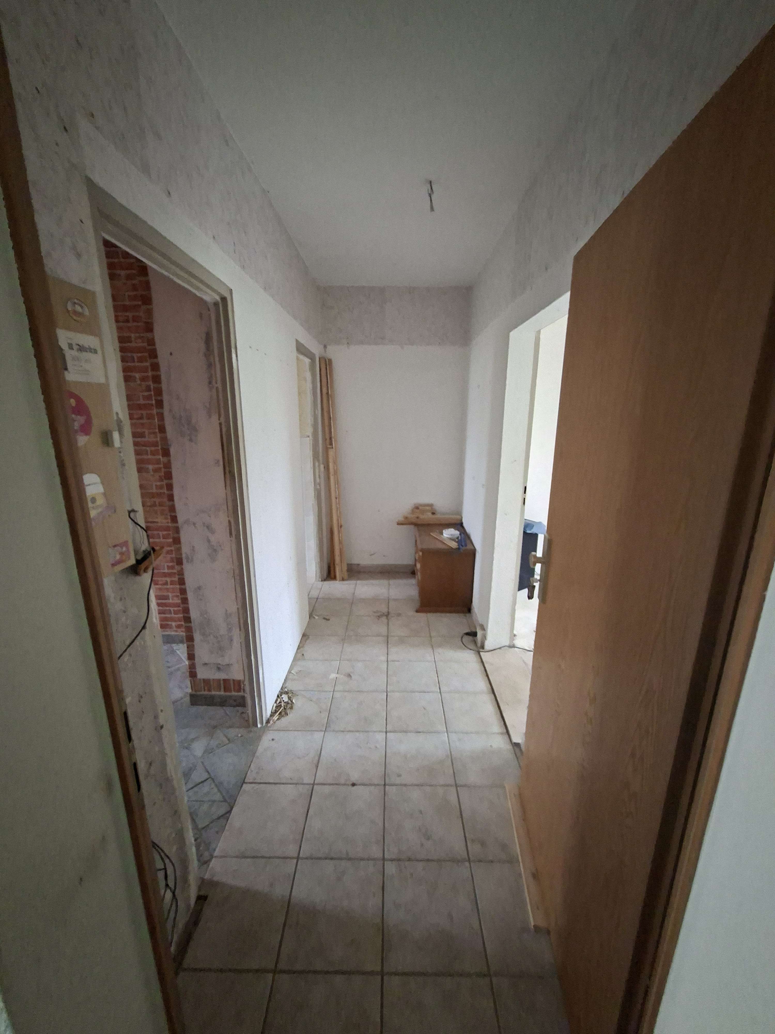 Renovierungsbedürftige 2-Zimmer-Wohnung im 3. OG in Zwickau-Hüttelsgrün, Zwickau – Bild 3