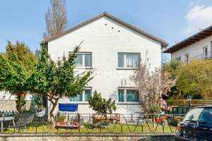 Teilvermietetes Mehrfamilienhaus mit 3 Wohneinheiten, Nebengebäude und Garten in beliebter Lage – Die vollständige Adresse der Immobilie erhältst du vom Anbieter., 64546 Mörfelden-Walldorf – Vorschaubild 1