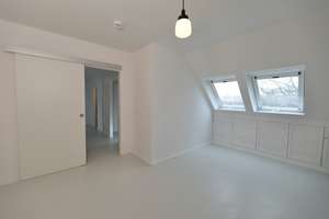 BESTE LAGE ZWISCHEN BRANITZER PLATZ & REICHSSTR. - FRISCH RENOVIERT - TOLL GESCHNITTEN MIT 2 BÄDERN – Kirschenallee 12A kk, 14050 Westend, Berlin – Vorschaubild 18