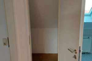 Schöne indivduelle 2-Zi-DG-Whg, Wanne + gr. Balkon – Lugaer Str. 36, 1259 Niedersedlitz, Dresden – Vorschaubild 18