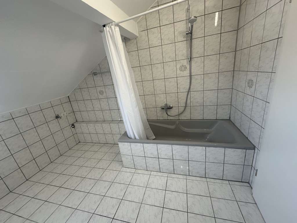 Immobilie in Deggendorf - Großzügiges Appartement in Deggendorf 
Nähe Zentrum - Bild 3