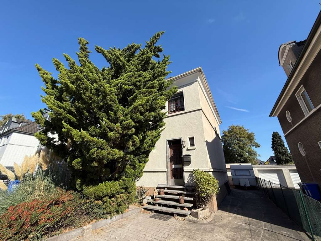 Gestalten Sie Ihr neues Zuhause – Reihenendhaus mit Potenzial in Gladbeck