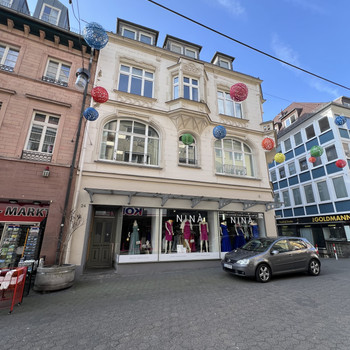 Schöne Helle 105 qm Wohnung WG geeignet Fußgängerzone