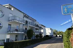 Helle 1-Zimmer-Wohnung mit neuer Küche, Balkon & Tiefgarage