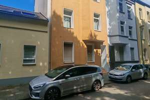 Schicke 2,5-Raum Wohnung mit toller Aussicht und Gartennutzung