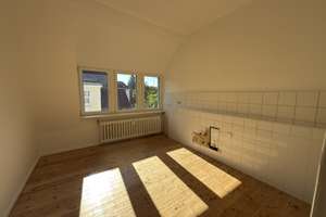 Sonnenbalkon in einer Dachgeschosswohnung in ruhiger Lage von Berlin-Zehlendorf – Königstraße 31, 14163 Zehlendorf, Berlin – Vorschaubild 2