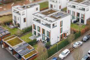Familienfreundliche Doppelhaushälfte mit Top-Ausstattung im beliebten Frankfurt-Riedberg – Die vollständige Adresse der Immobilie erhältst du vom Anbieter., 60438 Kalbach-Riedberg, Frankfurt am Main – Vorschaubild 21