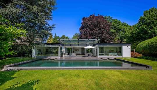 Bild von Exklusiver Bungalow auf großem Grundstück in Bestlage