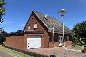 Schönes Einfamilienhaus mit Garage, Gartenhaus und Sauna im Herzen von Bleckede an der Elbe ! – Die vollständige Adresse der Immobilie erhältst du vom Anbieter., 21354 Bleckede – Vorschaubild 3