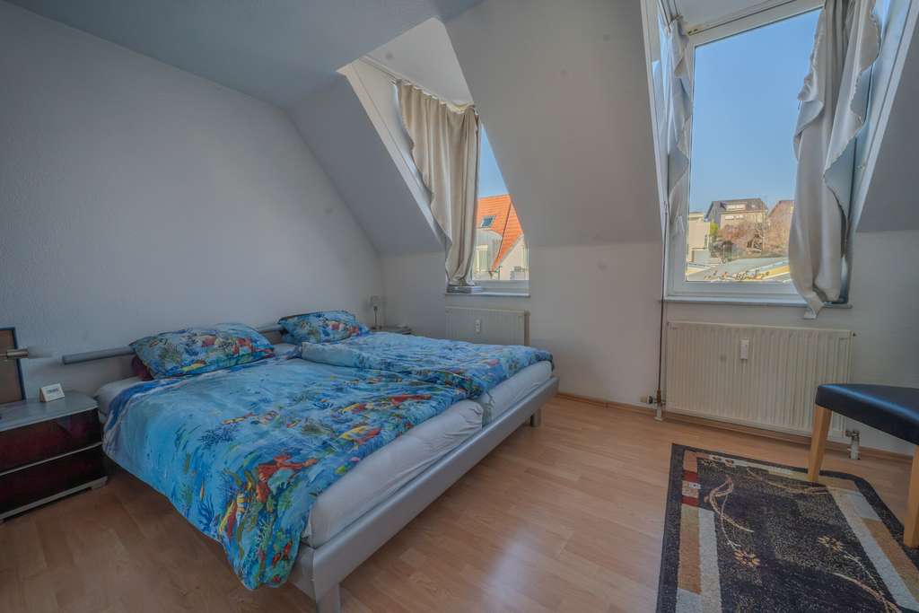 Immobilie in Dossenheim - Lichtdurchflutete 2-Zimmer-Wohnung mit Blick auf den Steinbruch - nur bei realunis - Bild 3