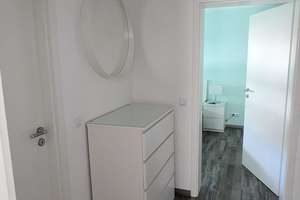 Modernes Wohnen in Perlach: Möblierte 2-Zimmer-Wohnung mit Loggia-Balkon – Alfred-Neumann-Anger 10, 81737 Neuperlach, München – Vorschaubild 9