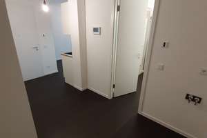 2 ZIMMER Luxus Wohnung - kitchen- Water view- 1600€ Warm- 1-3 years contract – stralauer allee 13, 10245 Friedrichshain, Berlin – Vorschaubild 14