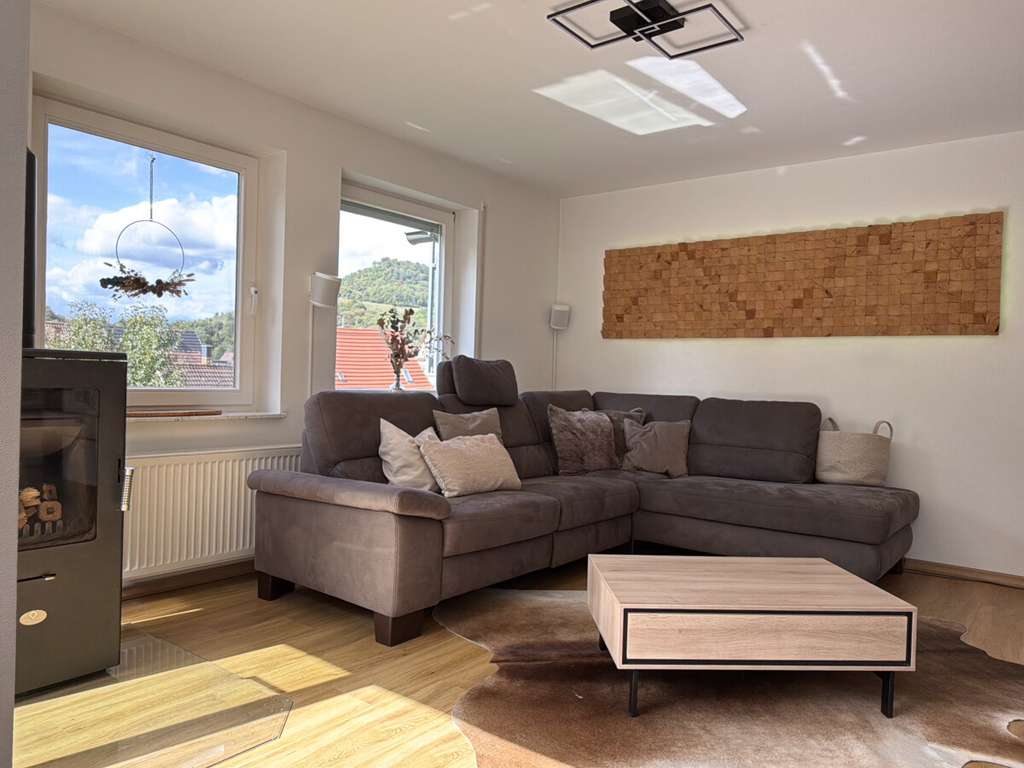 Immobilie in Eningen unter Achalm - Baumkronen statt Nachbars Wand - Maisonettewohnung mit Wow-Faktor in Eningen u. A. - Bild 4