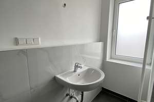 Helle kernsanierte 2Zi Altbau Wohnung top Ausstattung/Küche/Balkon/Parkett/Bad neu/elektr. Rolläden – Heynestrasse 23, 90443 Steinbühl, Nürnberg – Vorschaubild 20