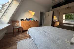 Geschmackvolle 2-Zimmer-DG-Wohnung mit Balkon und EBK in Hamburg-Schnelsen – Hamburg – Vorschaubild 4