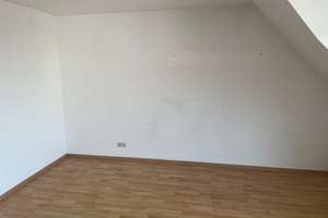 4-Zimmer-Wohnung in Mannheim Waldhof – Altrheinstrasse 12, 68305 Waldhof, Mannheim – Vorschaubild 2