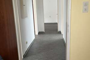 Lust auf ein Loft in Büren? 3-Zimmer Dachgeschoßwohnung mit spektakulären Ausblick auf  die Almeauen – Briloner Str. 32, 33142 Büren – Vorschaubild 2
