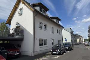 Kapitalanlage mit Perspektive: Junges Zweifamilienhaus in Bonn-Friesdorf