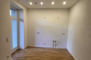 *TOP SANIERTE- 2-R-Whg. mit Balkon, Terrasse & Gartenanteil, Stuck, Fliesen, Parkett, Safe, EBK uvm. – Altendorfer Str. 22, 9113 Chemnitz – Vorschaubild 1