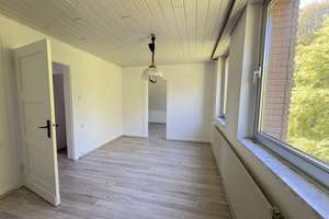 3-Zimmer-Mietwohnung im Dachgeschoss in Solingen-Merscheid – Die vollständige Adresse der Immobilie erhältst du vom Anbieter., 42697 Ohligs/Aufderhöhe/Merscheid, Solingen – Vorschaubild 4