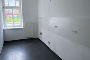 *** Schöne 2-Zimmer-Wohnung mit Laminat, modernem Wannenbad und Balkon in guter Lage!!! *** – Albrechtstraße 48, 9130 Sonnenberg, Chemnitz – Vorschaubild 5