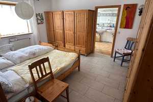 ++ Lichtdurchflutetes 1-2-Parteienhaus mit 2 Garagen, Carport und großem Garten in Ortsrandlage ! ++ – Südliche Weinstraße (Kreis) – Vorschaubild 27
