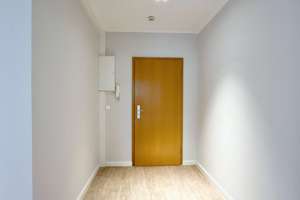 Hochwertige 3-Zimmer-Wohnung mit exklusiver Einbauküche, verglaster Südloggia & PKW-Stellplatz – Sternberger Straße 12, 18109 Lichtenhagen, Rostock – Vorschaubild 19