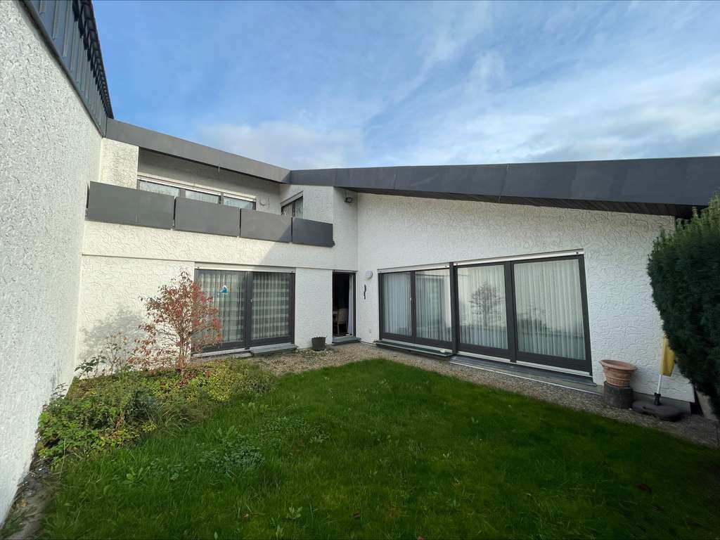 Immobilie in Egelsbach - Fantastisches 2-Fam-Haus in Egelsbach - Bayerseich - Bild 1