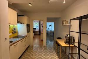 FRANKFURT CITY ! DIREKT AM RÖMER ! 2- Zimmer I Küchenzeile I Renoviert I Parkett I Aufzug – 60311 Altstadt, Frankfurt am Main – Vorschaubild 5